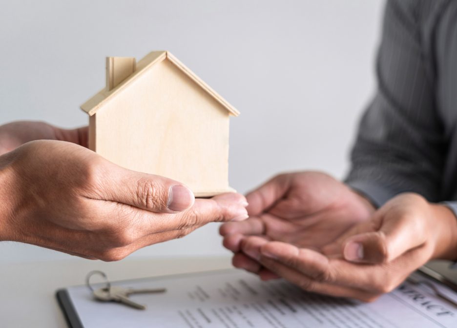 Why Commission-Free Real Estate Platforms Are the Future of Property Buying and Renting in Dubai